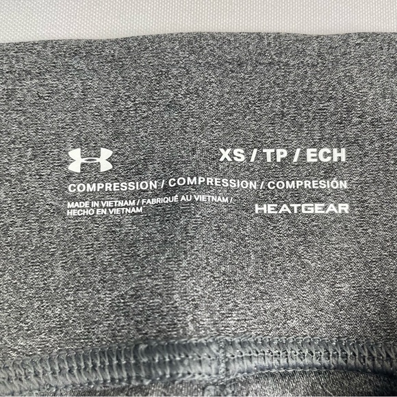 Under Armour Leggings Womens XS Gray Heat Gear Crop Compression W/ Logo NWT - Picture 9 of 11
